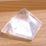 🔶ブラジル産ピラミッド水晶🔶ホルス波動チャージ入り✨✨✨✨