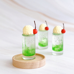 透き通るメロンクリームソーダ