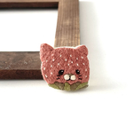 猫の刺繍ブローチ【まるごといちご】