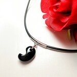 ネックレス、(天然石) オニキス の 勾玉、ネックレス、送料無料♪