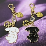 人気❤︎【送料無料】〈2個セット〉♡ ふわふわ犬　白 黒　2個セット　B タイプ♡ふわふわゆる〜い♡わんこちゃん チャーム  キーホルダー