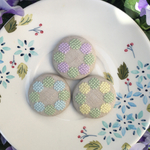 グリーン×パステルの春色リース刺繍ヘアゴム