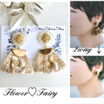再...販 人気✨ 2way❁シェル調 ホワイトボタン×ゴールドボタンの インド刺繍リボンピアス orイヤリング                ボタンピアス/刺繍リボン/大ぶり/フォーマル/プレゼント