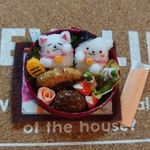 キャラ弁招き猫とロースカツ弁当😻
