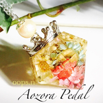Aozora Pedal 本物の花スターフラワーかすみ草のクリスタルなネックレス