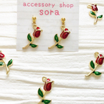 赤いチューリップピアス／イヤリング