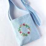 ★★さまオーダー作品　刺繍のポシェット