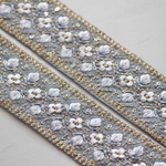 インド刺繍リボンᢂシルクリボン【ライトブルー】刺繍リボン 刺繍リボン トリム ブレード ジャガードリボン チロリアンテープ レース チュールレース