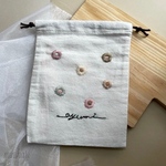 【名入れ】刺繍巾着✳︎くすみカラー花モチーフ✳︎名入れ✳︎オリジナル巾着✳︎オーダーメイド✳︎ギフト✳︎プレゼントにもおすすめ