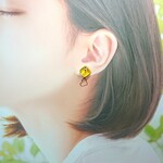 【再販】小さなガラスタイルと揺れるハートピアス（レモン）　12色あり♪