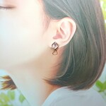 小さなガラスタイルとオープンハート　ピアス（桜）　12色あり♪