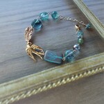 旅するツバメのブレスレット　深海の森