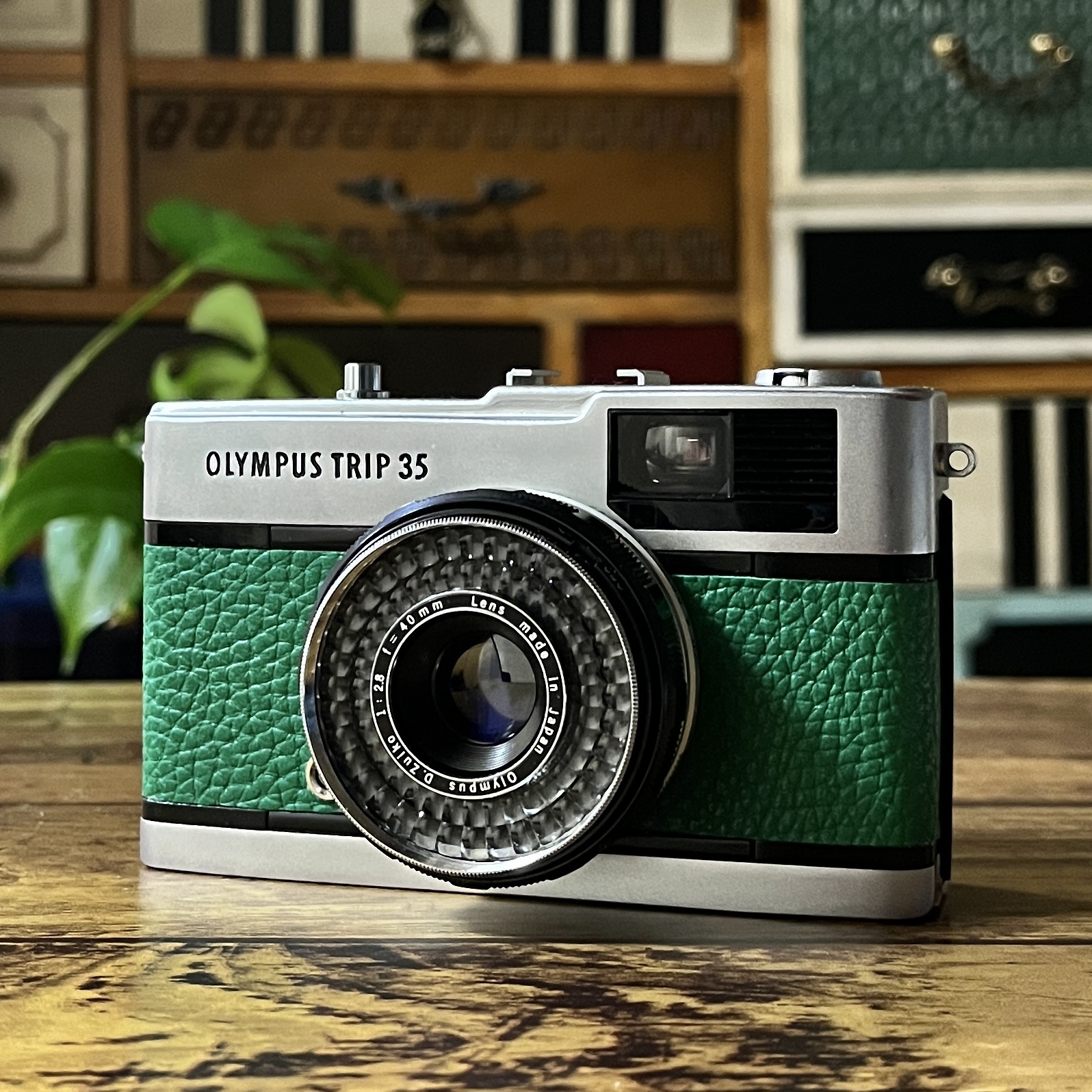 OLYMPUS-PEN EE-3 オレンジ フィルムカメラ ハーフカメラ - ノスタール OLYMPUS-PEN EE-3 オレンジ フィルムカメラ ハーフカメラ - ノスタール