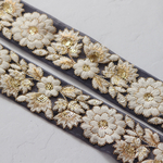 インド刺繍リボンᢂサークルフラワーチュールレース【グレー】インド刺繍/刺繍リボン/リボン/シルクリボン/トリム/ブレード/ジャガードリボン/チロリアンテープ/レース/チュール