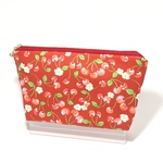 さくらんぼ柄ポーチ