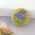 菖蒲の花　手刺繍　ブローチ　ヘアゴム
