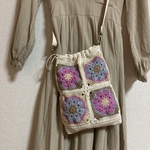 【送料無料】アフリカンフラワーの2wayバッグ　モチーフバッグ　グラニースクエア　ハンドバッグ　ショルダーバッグ　トートバッグ　