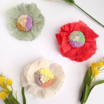 はるのにわ  花刺繍髪ゴムorブローチ