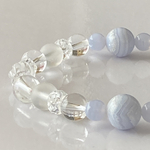 【再・再販】平和なエネルギーで心を鎮める＊ストレス緩和効果＊ブルーレースアゲートと水晶のブレスレット＊天然石ブレスレット
