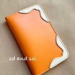 オール牛革のお薬手帳ケース　診察券も入るよ！