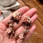 ちいさな花束とうさぎさんイヤリング(ピアス)*.＊