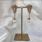oriental pearl gold