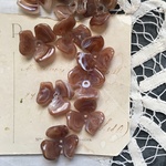 【2粒】22mm/マロンマーブル/３枚花びらフラワーパーツ