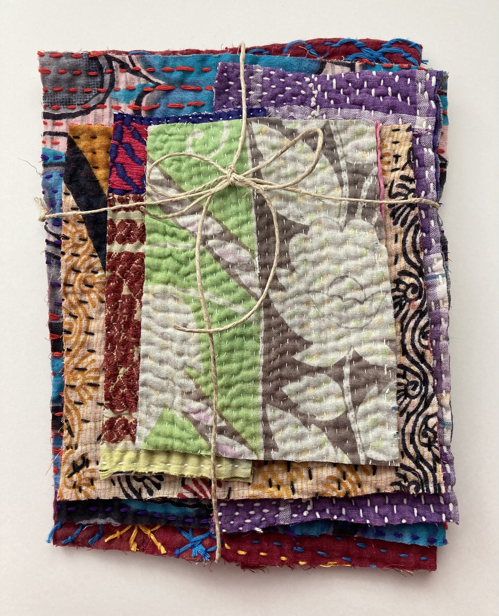 インド✳︎カンタキルトのハギレ布・スクラップ布 no.0046