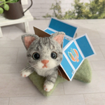 ★ダンボールねこ★サバトラ 子猫 グリーンアイ 羊毛フェルト てのひらサイズ　ちび猫