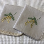 [M様オーダー] 刺繍ハンカチ2枚セット☆ミモザ