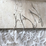 ゆらりカーブメタルシルバーチャーム10個♡