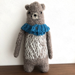 大きなクマのあみぐるみ 
