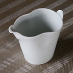 片口 L  白い手作り陶器