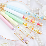 お花が好きな方へ♡ハーバリウムボールペン　名入れ無料　お礼　お返し　結婚や就職のお祝いに♡