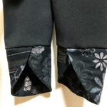 お腹すっぽり！裾変わりデザインの和柄レギンスパンツ　黒×花紬伝統柄