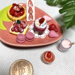 春が来た！イチゴいっぱいミニチュアスイーツ