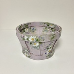 Joli-jolie様お取り置きの、薄紫色の、デイジーと野の花の樹皮カゴ(直径15cm)