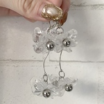 クリアフラワーピアス