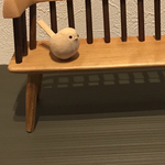 エナガが遊ぶインテリアベンチ