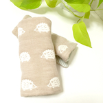 ふわもこ＊エルゴ抱っこひも用 よだれカバー☆はりねずみミルクティーリバーシブルタイプ