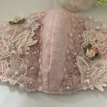 ✾不織布マスクが見えるカバーピンクリボン刺繍豪華ケミカルフラワーレース蝶々抗菌クレンゼ