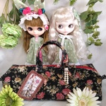 ブライスアウトフィット🌹お出かけポーチ(2人用)🌹黒地薔薇柄
