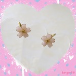 ちっちゃな桜のイヤリング