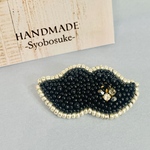 おヒゲ(　˙灬˙　)ブローチ