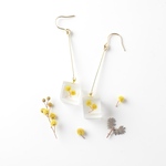 【再販】ミモザのピアス 14kgf ロング 夏 シンプル 花 フックピアス ゴールド 誕生日プレゼント 女性 ギフト 結婚式 メッセージカード イエロー