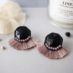 ビーズ刺繍𓍯blackビジューpurpleフリンジ ピアス