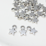 ＊25個入り＊ パーツ 星チャーム 銀色 スター チャーム ニッケルフリー cm068