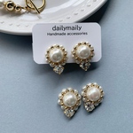 【単品】プチフラワー　ピアス／イヤリング
