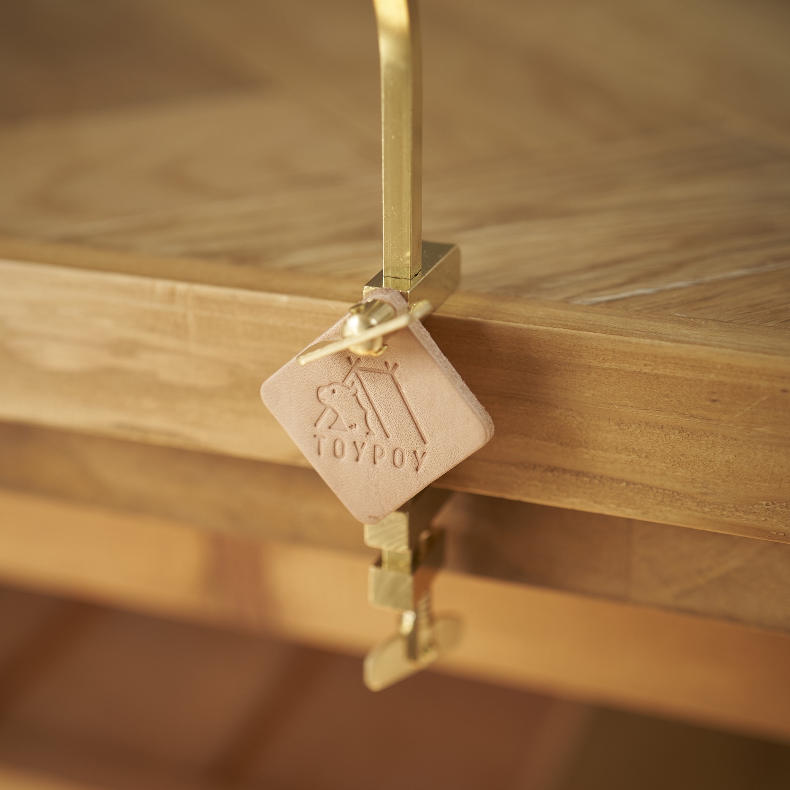 Dancing Lantern + 真鍮 ハタガネ ランタンスタンド 真鍮ハタガネ ランタンスタンド【ロータイプ】