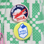 Milky Badge 缶バッジ 1個 (20種類)
